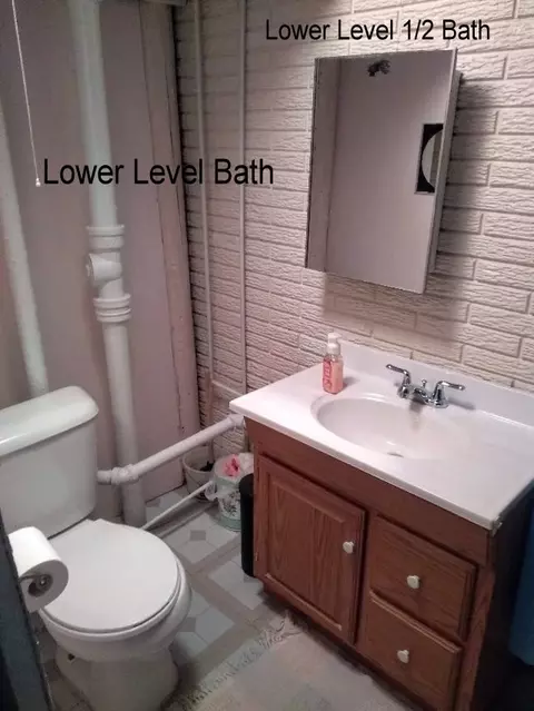 625 S Hackett Rd, Waterloo, IA 50701 photo 17