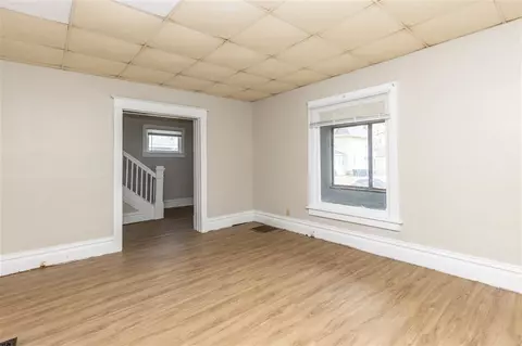 1003 Bertch Ave, Waterloo, IA 50702 photo 4