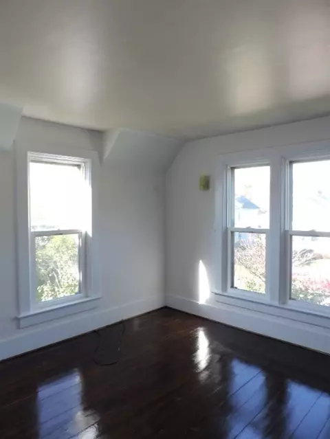 307 E Main St, Decorah, IA 52101 photo 10
