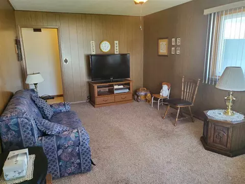 333 E State St, Dike, IA 50624 photo 18