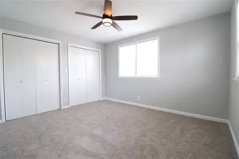 815 E Ridgeway Ave, Waterloo, IA 50702 photo 8