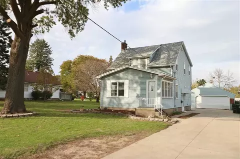 815 E Ridgeway Ave, Waterloo, IA 50702 photo 1