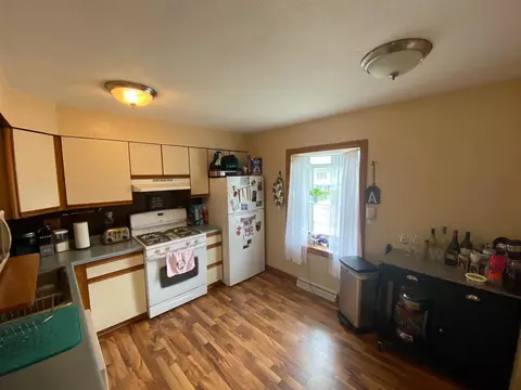 1052 Fleur Dr, Waterloo, IA 50701 photo 3