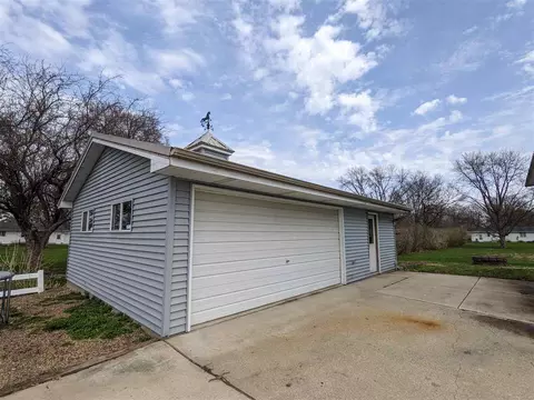 236 E 5th St, Readlyn, IA 50668 photo 26