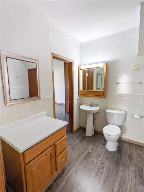 236 E 5th St, Readlyn, IA 50668 photo 16