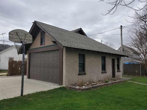 331 E 3rd Ave, Cresco, IA 52136 photo 2