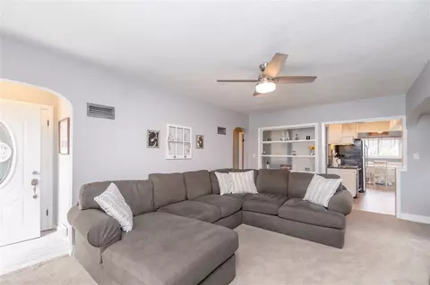 227 Bertch Ave, Waterloo, IA 50702 photo 3