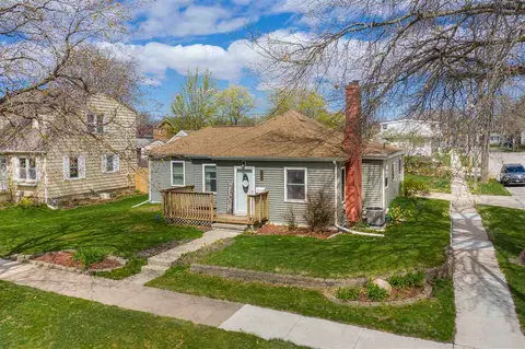 227 Bertch Ave, Waterloo, IA 50702 photo 1