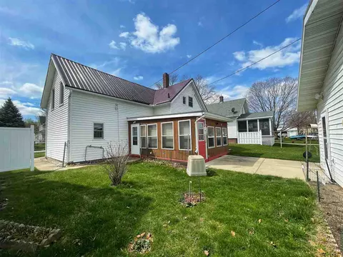 308 Main St, Decorah, IA 52101 photo 16