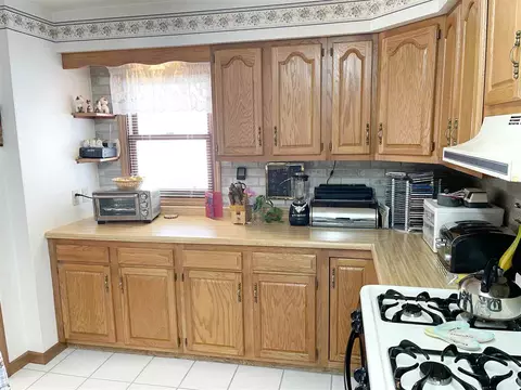 308 Main St, Decorah, IA 52101 photo 7