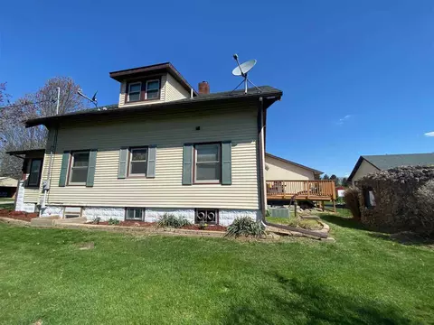 28836 State St, Eldorado, IA 52175 photo 3