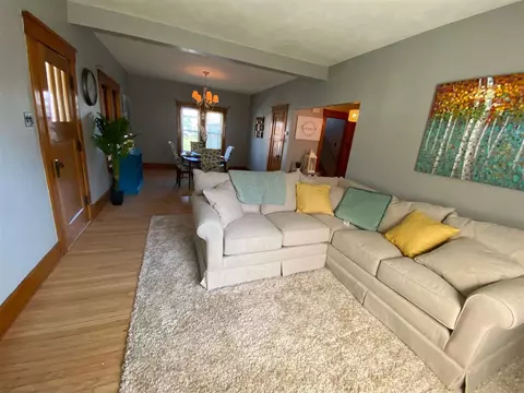 28836 State St, Eldorado, IA 52175 photo 9
