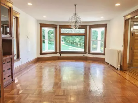 918 Pleasant Ave, Decorah, IA 52101 photo 7