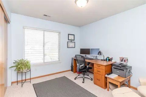 5108 Millenium Dr, Cedar Falls, IA 50613 photo 18