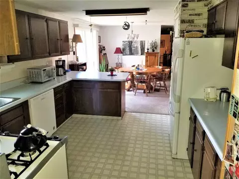 403 5th St, Readlyn, IA 50668 photo 4