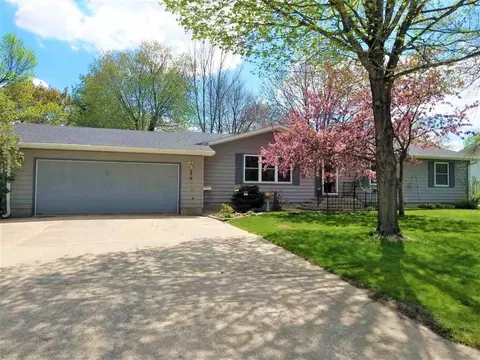 403 5th St, Readlyn, IA 50668 photo 1