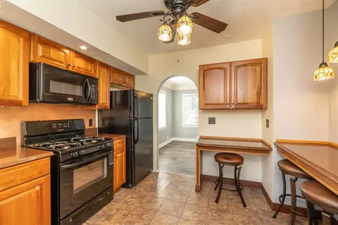 914 E Mitchell Ave, Waterloo, IA 50702 photo 9