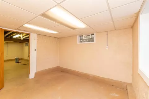 914 E Mitchell Ave, Waterloo, IA 50702 photo 24
