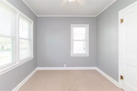 914 E Mitchell Ave, Waterloo, IA 50702 photo 17
