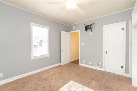 914 E Mitchell Ave, Waterloo, IA 50702 photo 13