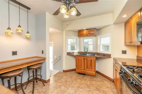 914 E Mitchell Ave, Waterloo, IA 50702 photo 7