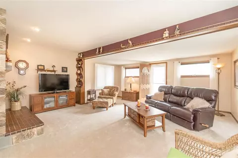 203 S Maple St, Sumner, IA 50674 photo 8