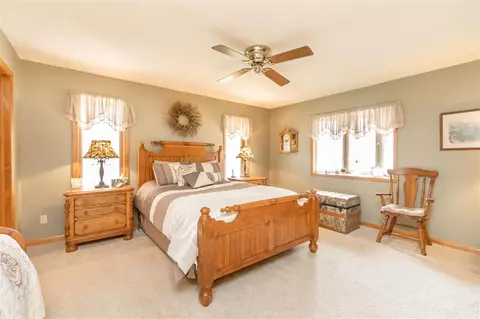 203 S Maple St, Sumner, IA 50674 photo 10