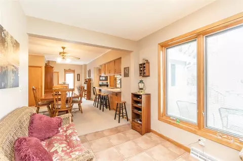 203 S Maple St, Sumner, IA 50674 photo 9