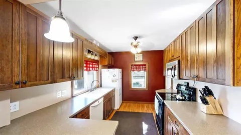 1620 E Mitchell Ave, Waterloo, IA 50702 photo 5
