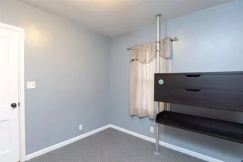 1215 Upton Ave, Waterloo, IA 50701 photo 11