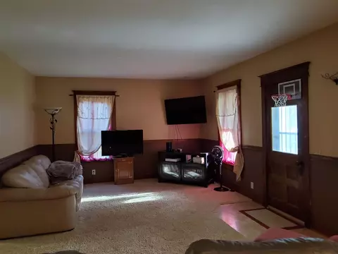 331 2nd St E, Cresco, IA 52136 photo 12