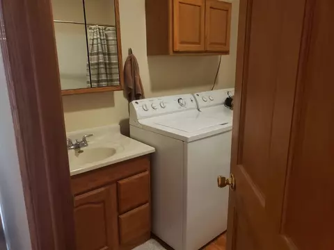 702 E 3rd Ave, Cresco, IA 52136 photo 9