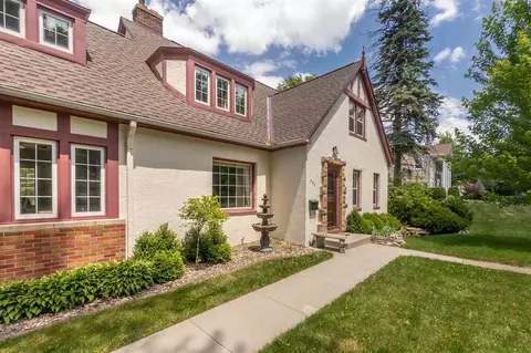554 Sunset Rd, Waterloo, IA 50701 photo 1