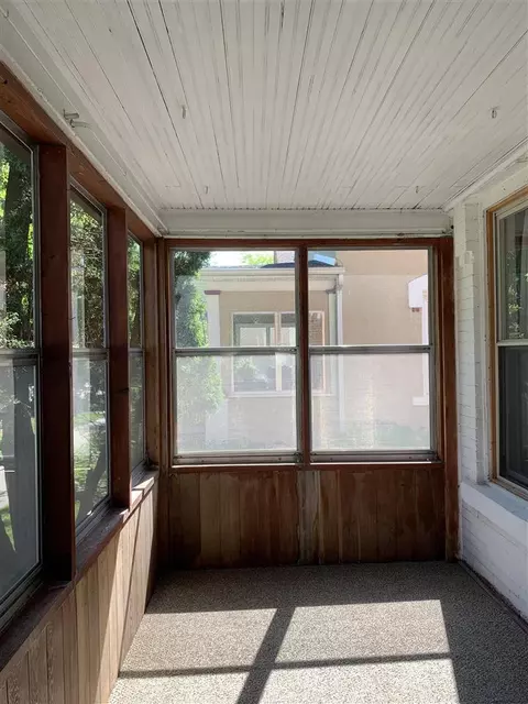501 E Main St, Decorah, IA 52101 photo 3