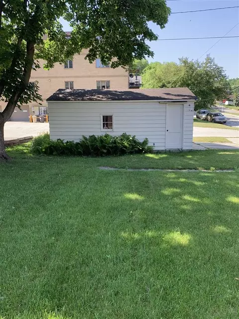 501 E Main St, Decorah, IA 52101 photo 19