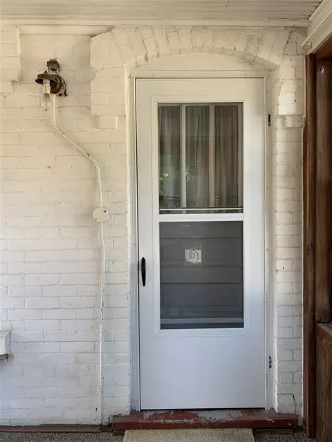 501 E Main St, Decorah, IA 52101 photo 4