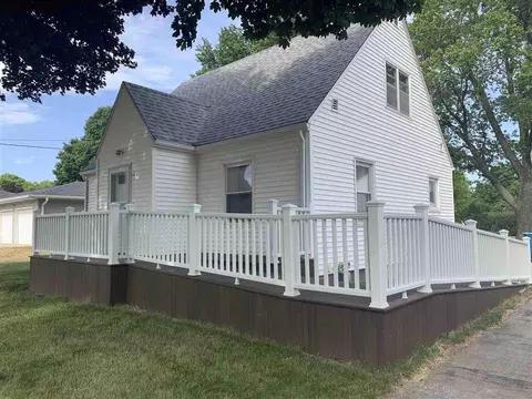128 Ruby Dr, Waterloo, IA 50702 photo 1