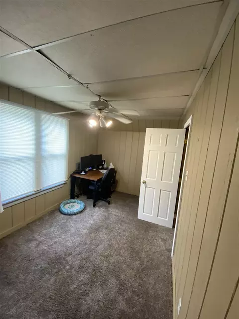 317 Williston Ave, Waterloo, IA 50702 photo 15