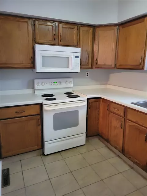 28874 Pine St, Eldorado, IA 52175 photo 9