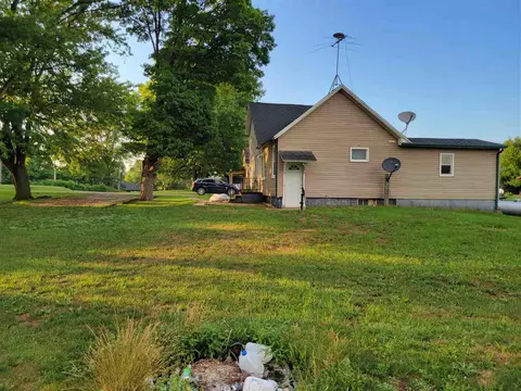 28874 Pine St, Eldorado, IA 52175 photo 5