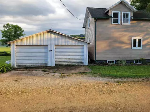 28874 Pine St, Eldorado, IA 52175 photo 3