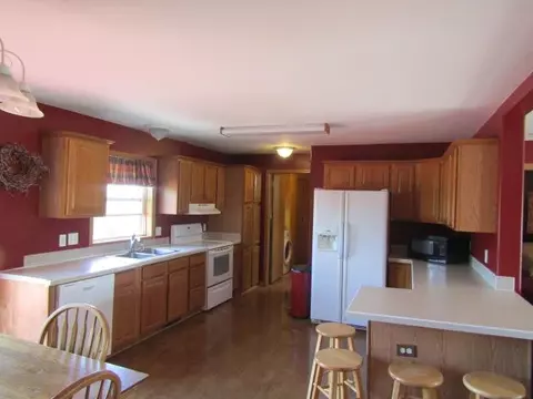 313 Breezy Point Loop, Mcgregor, IA 52157 photo 12