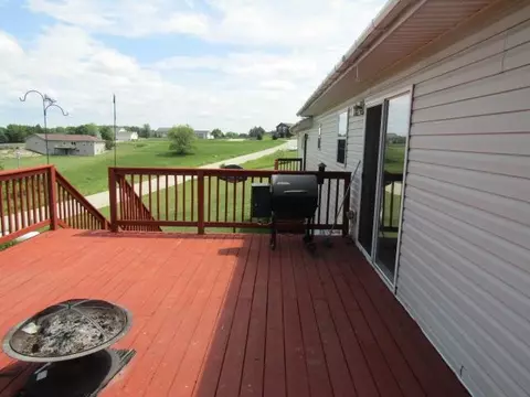 313 Breezy Point Loop, Mcgregor, IA 52157 photo 3