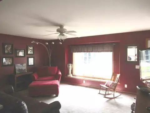 313 Breezy Point Loop, Mcgregor, IA 52157 photo 6