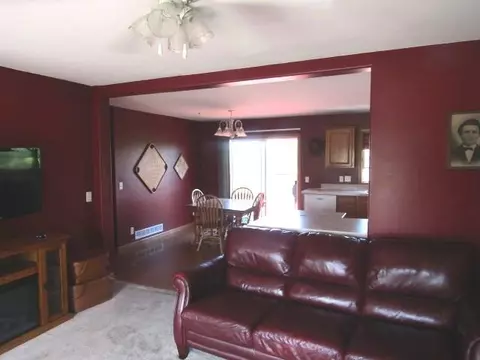 313 Breezy Point Loop, Mcgregor, IA 52157 photo 11