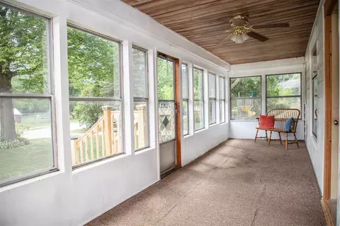 404 E Washington St, Shell Rock, IA 50670 photo 25