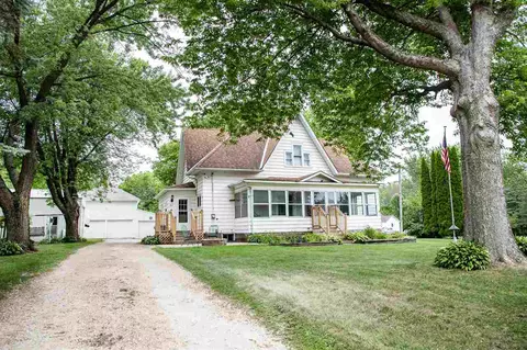 404 E Washington St, Shell Rock, IA 50670 photo 1
