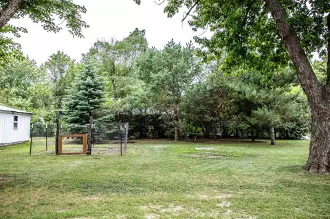 404 E Washington St, Shell Rock, IA 50670 photo 3