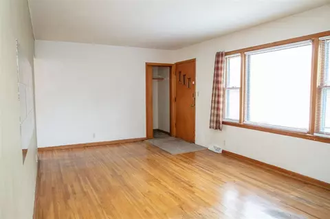 1213 E Ridgeway Ave, Waterloo, IA 50702 photo 8