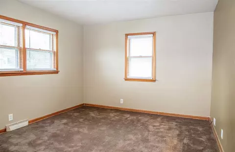 1213 E Ridgeway Ave, Waterloo, IA 50702 photo 12